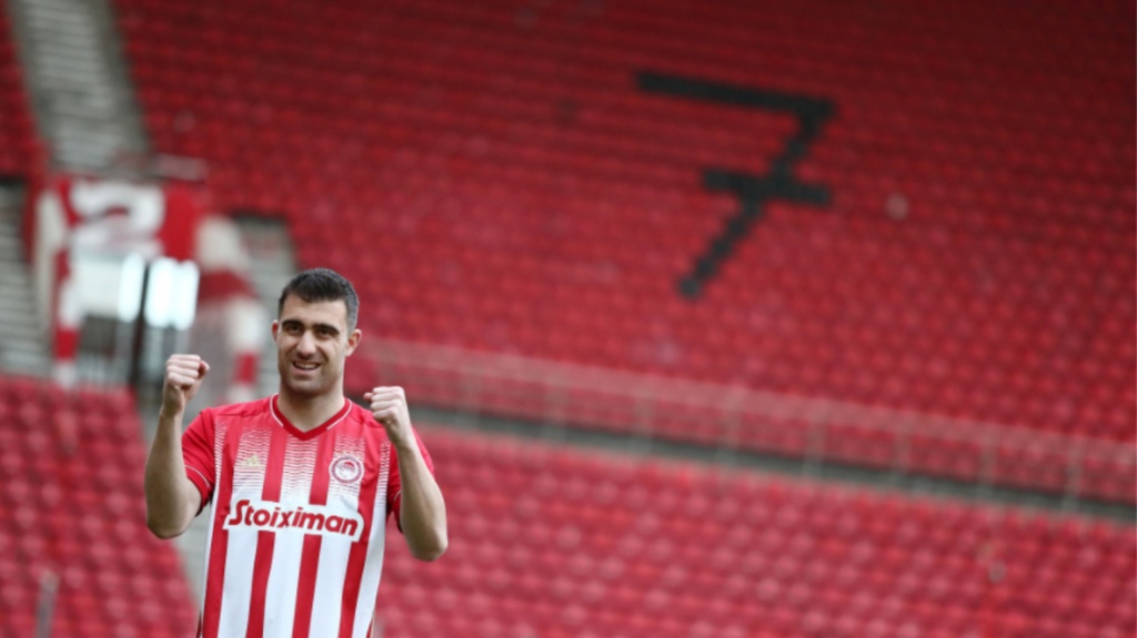 Παπασταθόπουλος: Η... διόρθωση του Sokratis στην ανακοίνωση του Ολυμπιακού (photos)