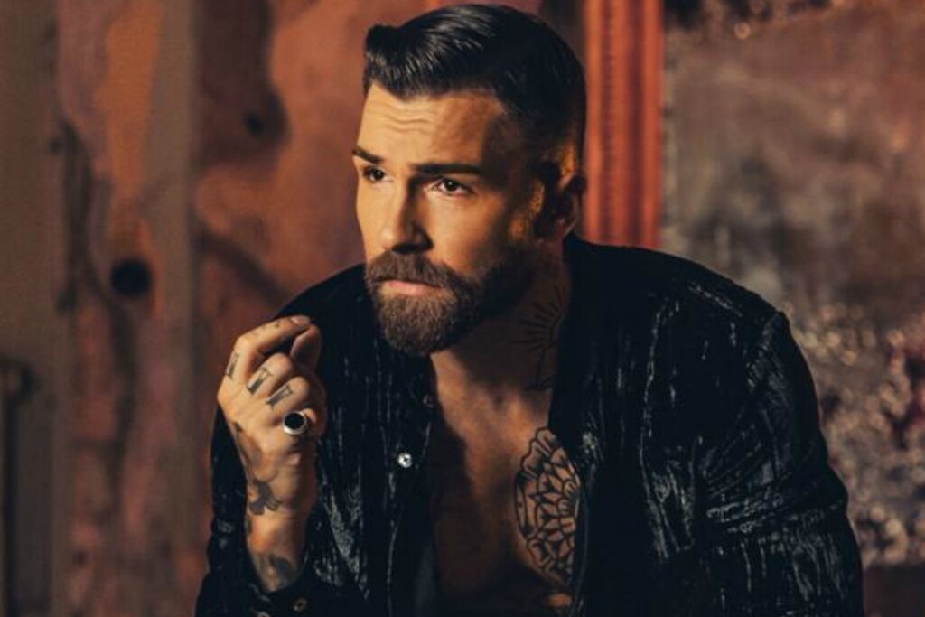 Survivor: Γνωστός τραγουδιστής ετοιμάζεται να «εισβάλλει» στο παιχνίδι (photos+video)