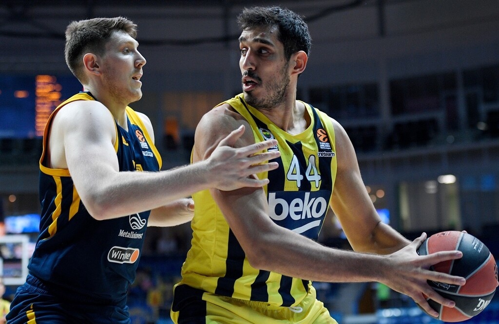 Χίμκι-Φενέρμπαχτσε 76-107: Πέρασε σαν σίφουνας με Ντε Κολό-Βέσελι