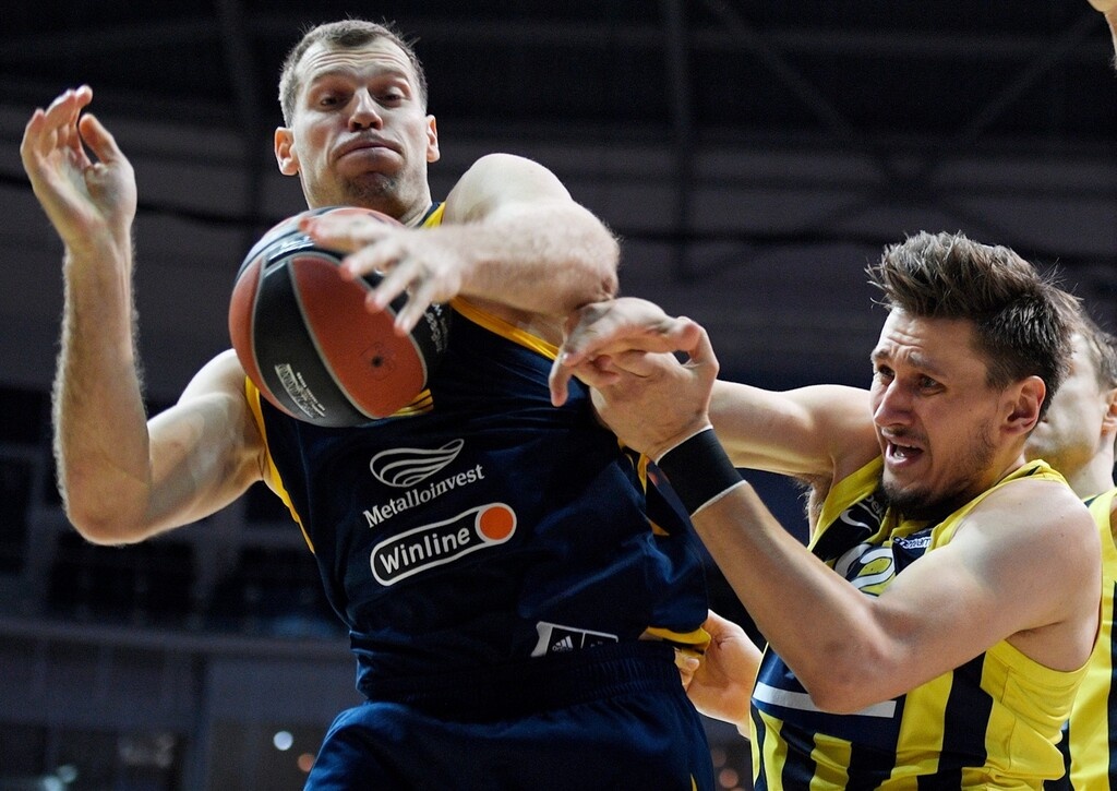 Χίμκι-Φενέρμπαχτσε 76-107: Πέρασε σαν σίφουνας με Ντε Κολό-Βέσελι
