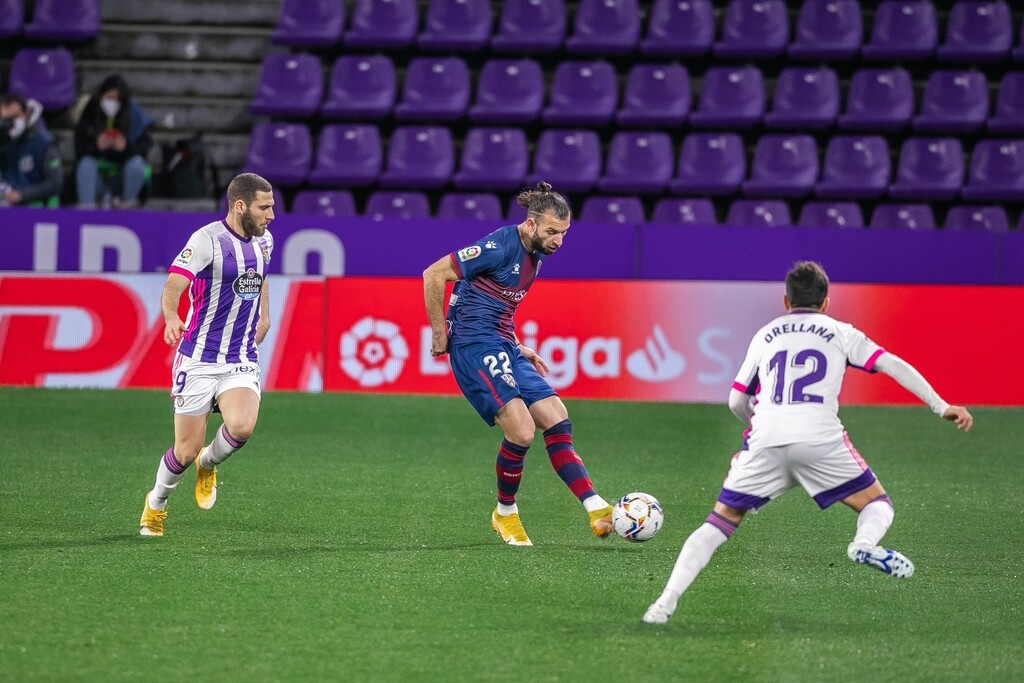 La Liga: Ουέσκα για σωτηρία, τριάρα στη Βαγιαδολίδ!