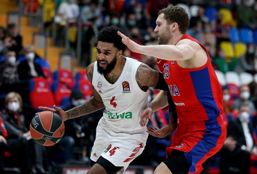 ΤΣΣΚΑ Μ.-Μπάγερν 66-69: Τεράστιο «διπλό» με Μπάλντγουιν και Ρέινολντς!