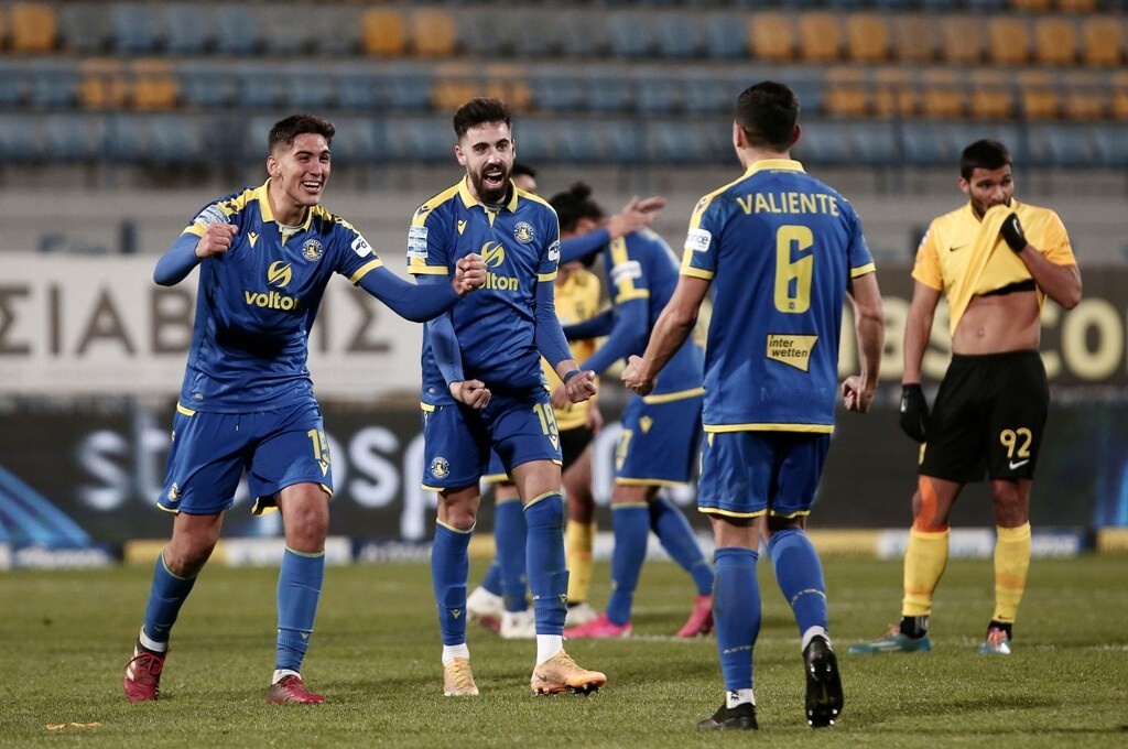 Super League: Η βαθμολογία μετά τα παιχνίδια του Σαββάτου (30/1)