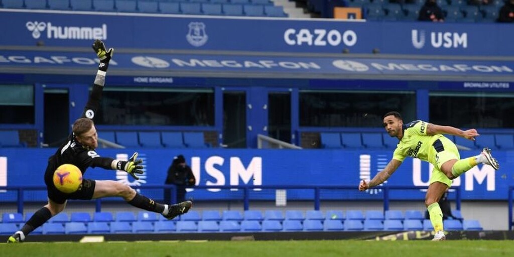 Premier League: Η Νιούκαστλ… κατασπάραξε τα «ζαχαρωτά»! (Video+Photos)