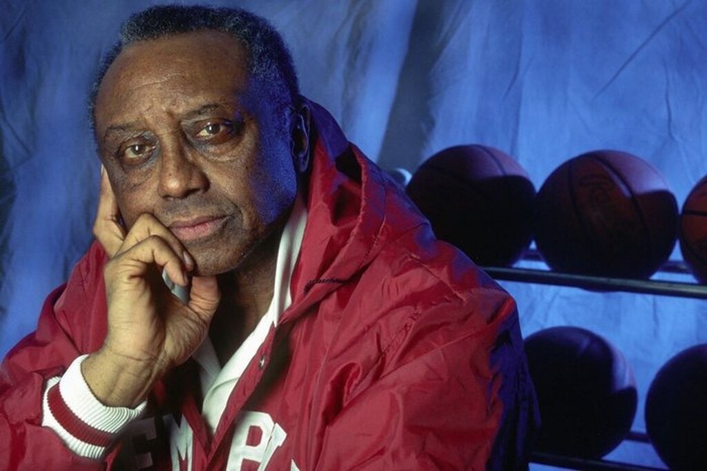 Θλίψη: Πέθανε θρύλος του μπάσκετ (photos)