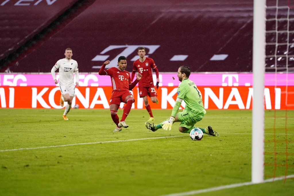Bundesliga: Σαρωτική η Μπάγερν με τεσσάρα, νίκες για Ντόρτμουντ, Άιντραχτ! (vides+photos)
