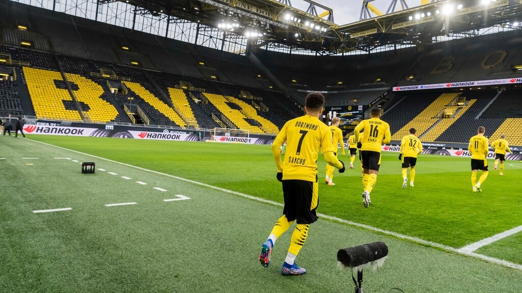 Bundesliga: Σαρωτική η Μπάγερν με τεσσάρα, νίκες για Ντόρτμουντ, Άιντραχτ! (vides+photos)