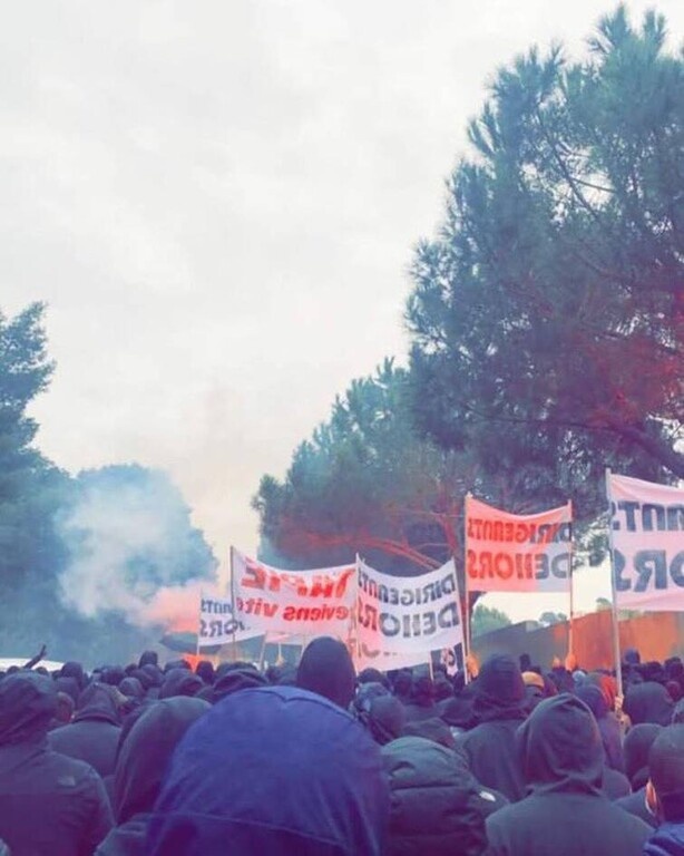 Ηφαίστειο η Μασσαλία – Έκρηξη από οπαδούς της Μαρσέιγ και δεκάδες συλλήψεις! (videos+photos)