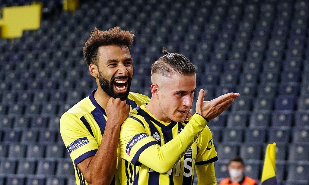 Φενέρμπαχτσε: Χάνει Πέλκα (photos)