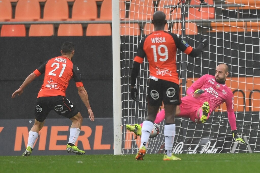 Ligue 1: Η Λοριάν ταπείνωσε την Παρί Σ.Ζ. και την έστειλε τρίτη, κορυφή η Λιλ! (photos)