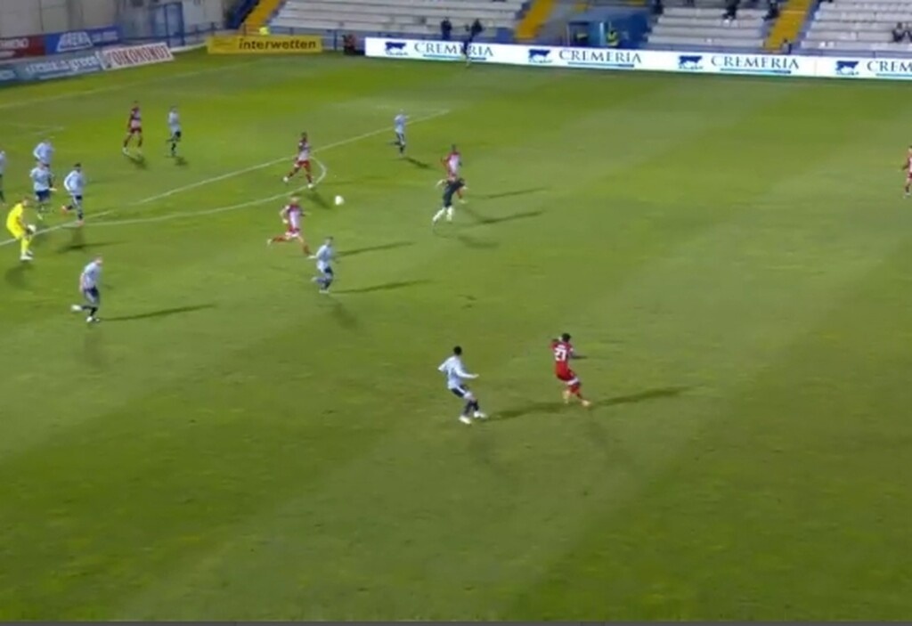 Απόλλων Σμύρνης-Ολυμπιακός: Νοκ άουτ ο Σιδηρόπουλος - Το βολέ στο πρόσωπο και η ζαλάδα