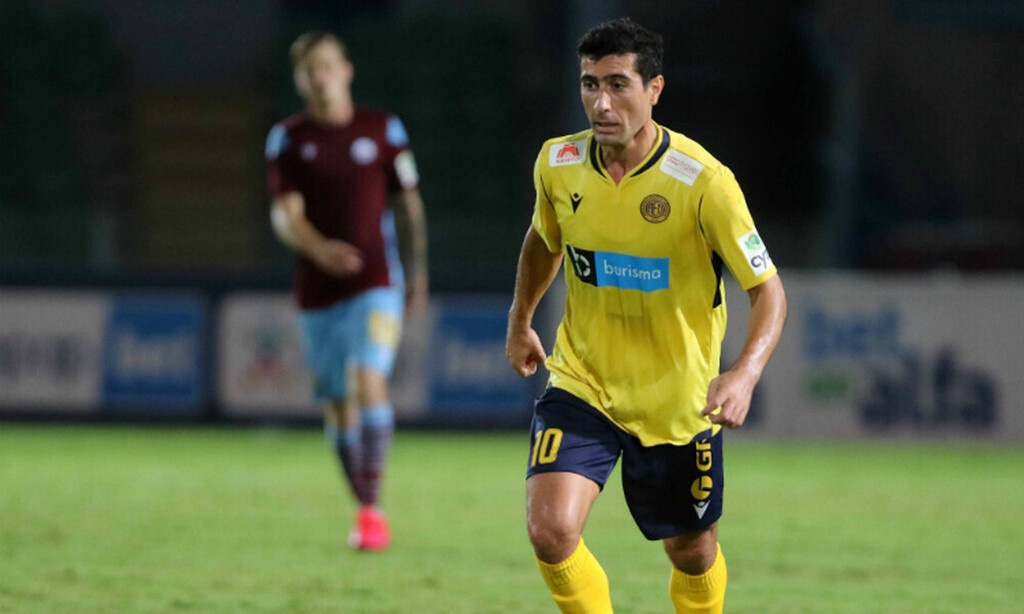 Λαμία: Ανακοίνωσε τον δανεισμό Αρμένιου μεσοεπιθετικού! (photos)