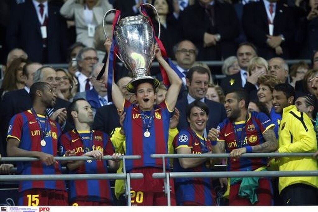 Φόρεσε σε 225 ματς τη φανέλα της Αϊντχόφεν, 55 της Στόουκ, 35 της Μπαρτσελόνα, 29 του Ολυμπιακού και 15 της Σάλκε.