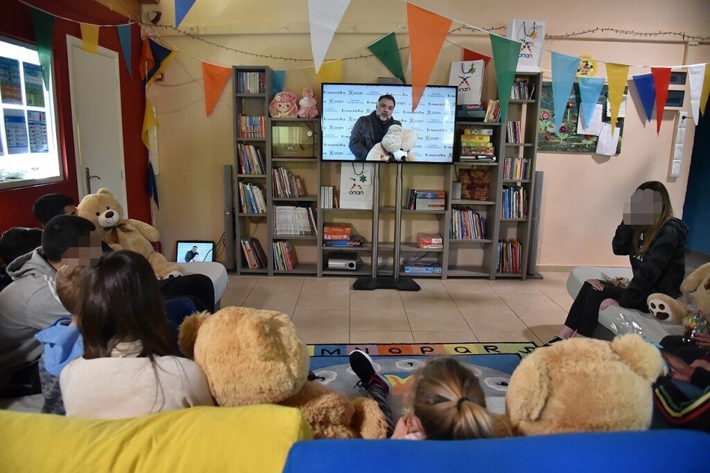 Ευχές και 5.034 δώρα στα παιδιά από τα Ευχοστολίδια