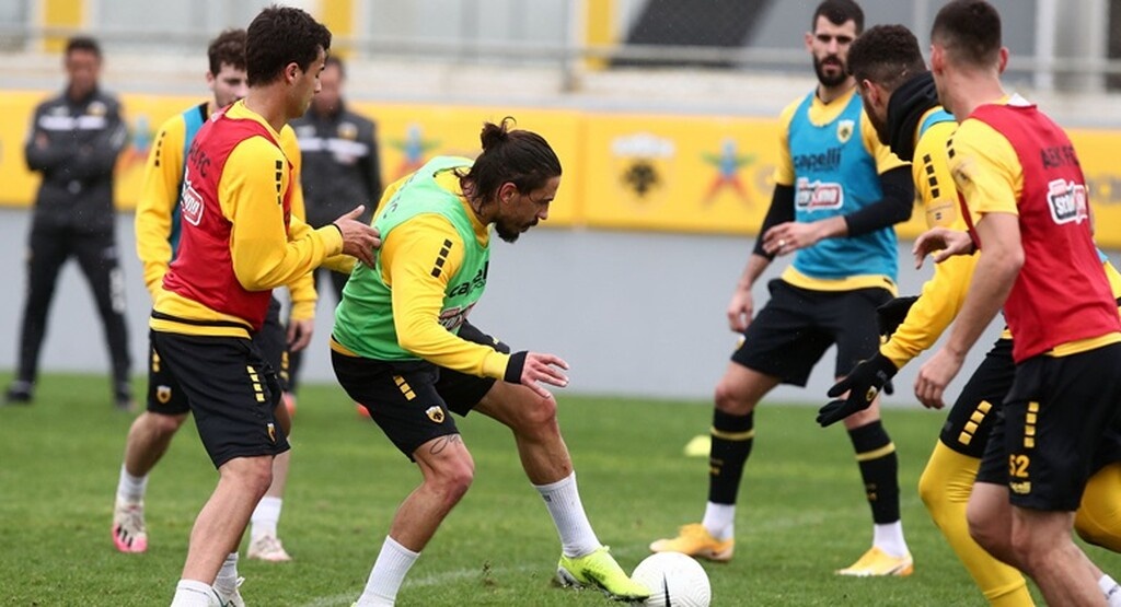 ΑΕΚ: Πλήγμα με Μπακάκη - Ξανά άτυχος ο διεθνής αμυντικός (photos)