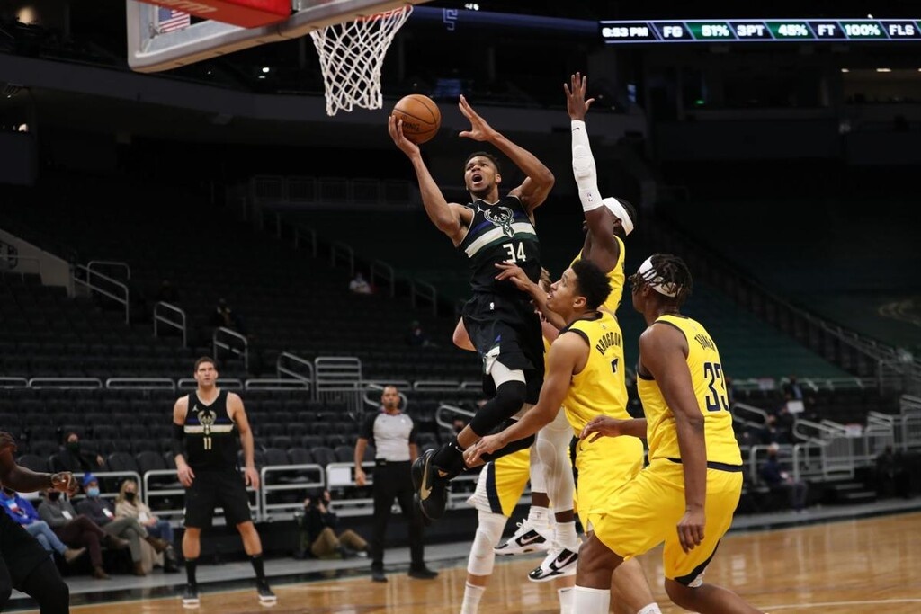 NBA: Η μαγική εμφάνιση του Γιάννη Αντετοκούνμπο (photos+video)