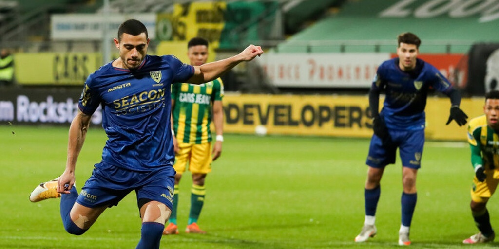 Γιώργος Γιακουμάκης: Παίκτης του μήνα στην Ολλανδία (photos+video)