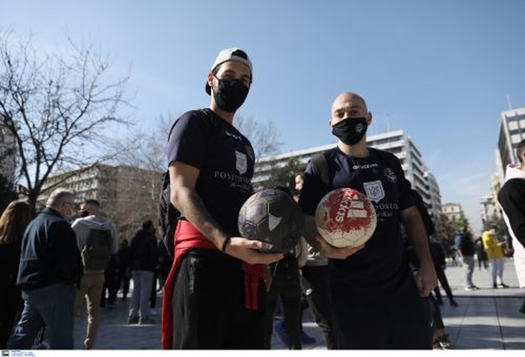 Συλλαλητήριο στο Σύνταγμα για την επανέναρξη του ερασιτεχνικού αθλητισμού (photos)