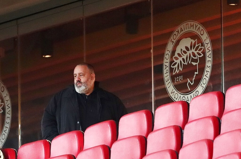 Ολυμπιακός: Έξαλλος ο Καραπαπάς στην ΕΠΟ - «Είχατε κρύα και ζεστά μπαλάκια» (photos)