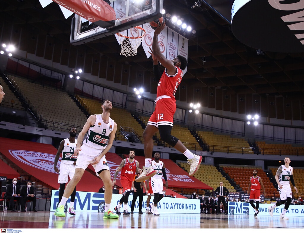 Ολυμπιακός-Παναθηναϊκός OΠΑΠ: Η ερυθρόλευκη επιστροφή και ο τραυματισμός του Φόστερ (video)