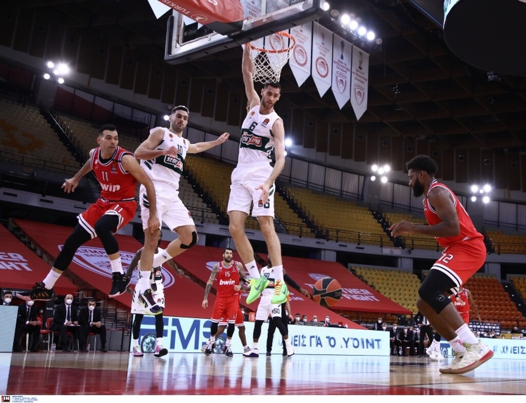 Ολυμπιακός-Παναθηναϊκός OΠΑΠ: Η ερυθρόλευκη επιστροφή και ο τραυματισμός του Φόστερ (video)