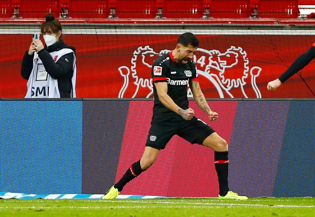 Bundesliga: Νίκες για τους διώκτες της Μπάγερν, γκέλα η Ντόρτμουντ (videos+photos)