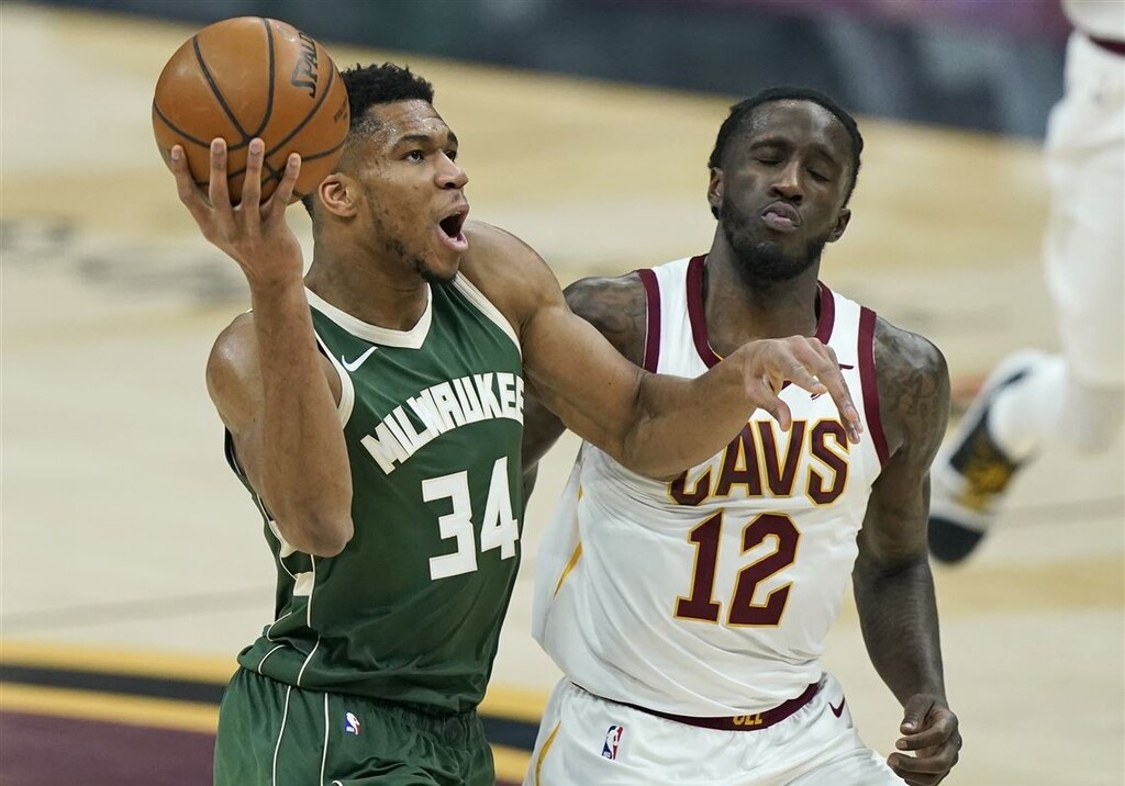 NBA: Οι καλύτερες στιγμές του Γιάννη Αντετοκούνμπο (photos+video)