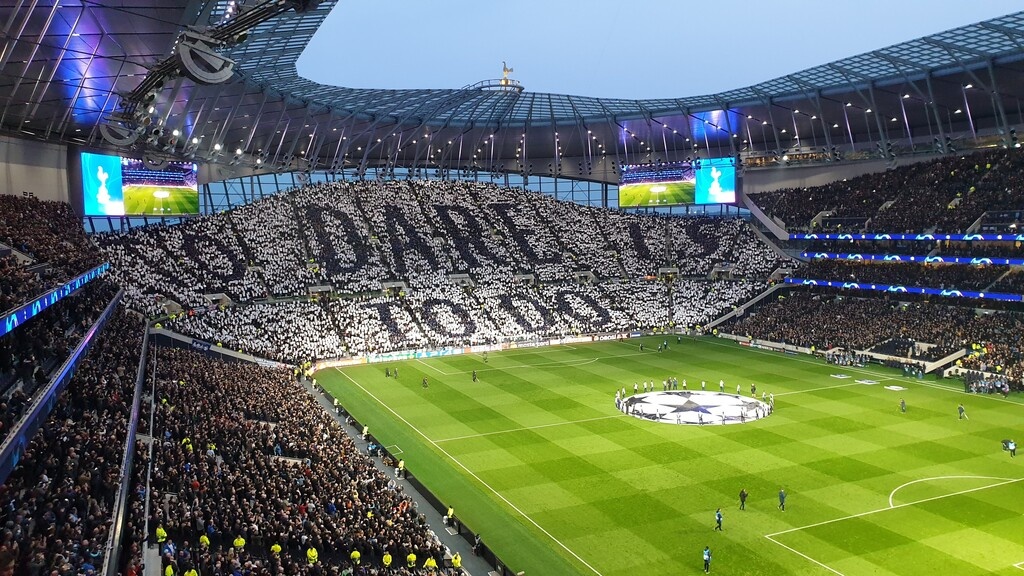 Champions League: Οι επικρατέστερες έδρες για το Λειψία-Λίβερπουλ