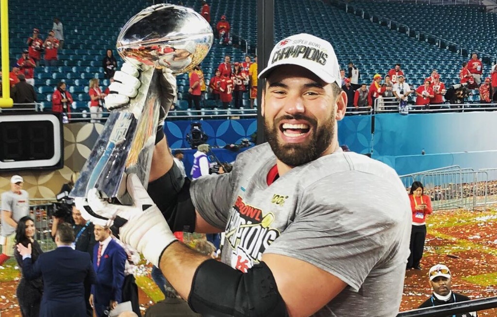 Ο παίκτης που άφησε το Super Bowl για να βοηθήσει με τον κορονοϊό (video+photos)