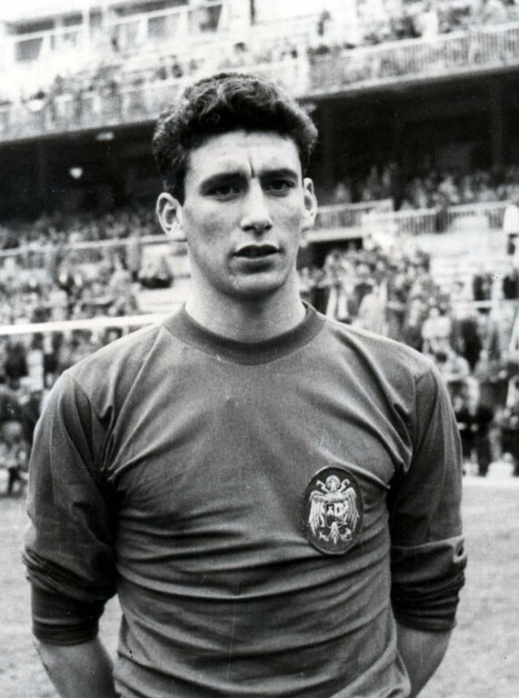 Ρεάλ Μαδρίτης: Θλίψη στη «βασίλισσα» - Πέθανε θρύλος της ομάδας (photos)