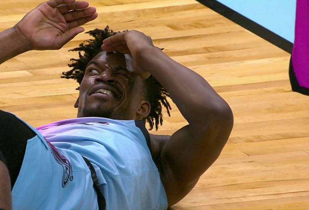 NBA: Έτοιμος για... Δελφινάριο o Τζίμι Μπάτλερ (video+photos)