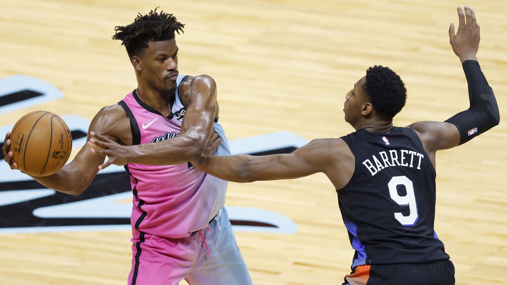 NBA: Έτοιμος για... Δελφινάριο o Τζίμι Μπάτλερ (video+photos)
