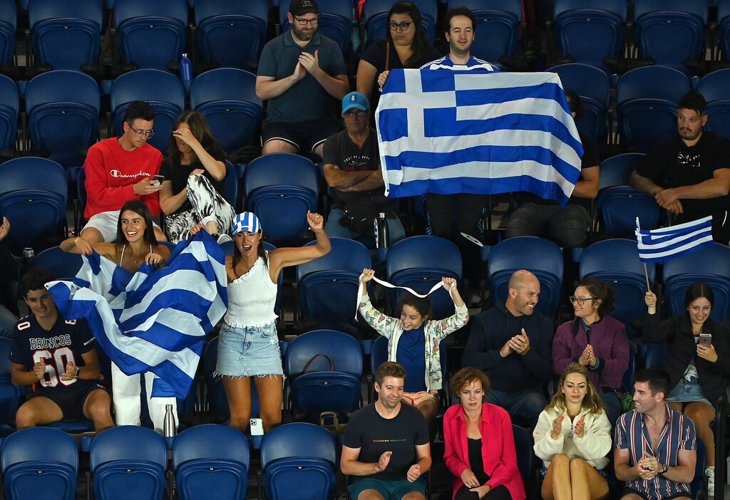 Η έκρηξη, το «Ναιιιιι» του Τσιτσιπά και το μπαλάκι στην εξέδρα! (video+photos)