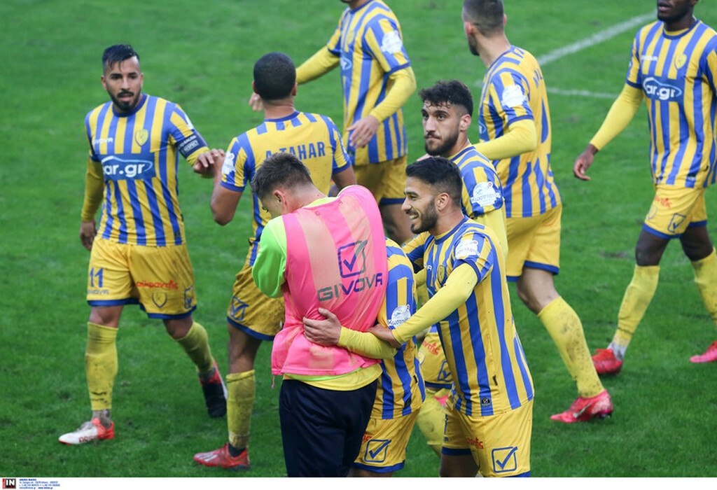 Παναιτωλικός: Αυξάνονται οι πονοκέφαλοι για τον Δέλλα (photos)