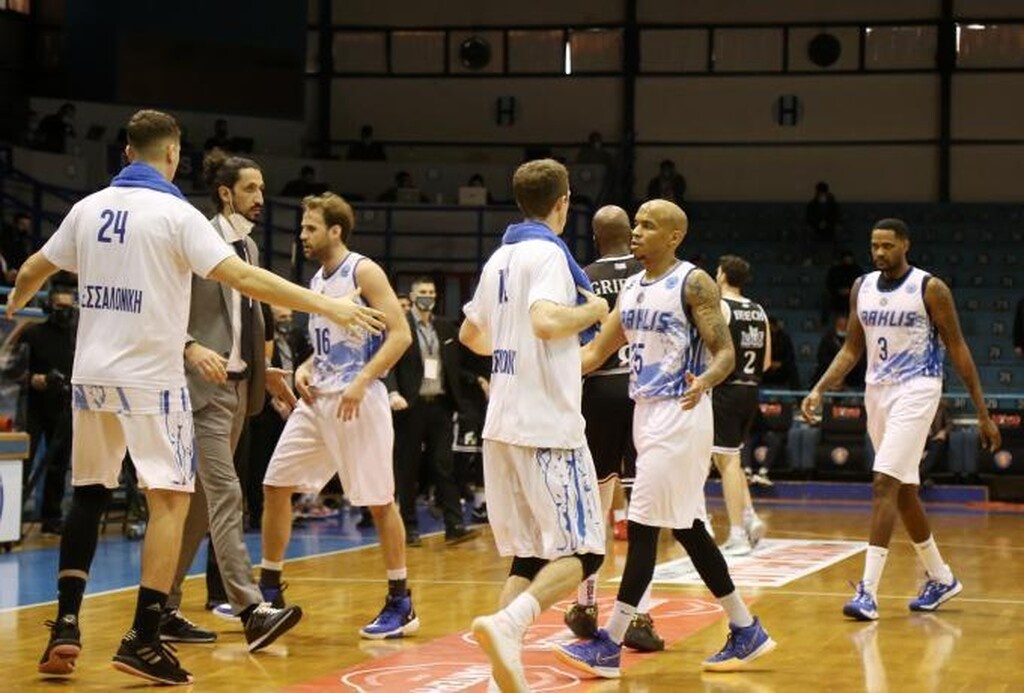 Ηρακλής: Χάος με επεισόδια και απειλές σε παίκτες (photos)