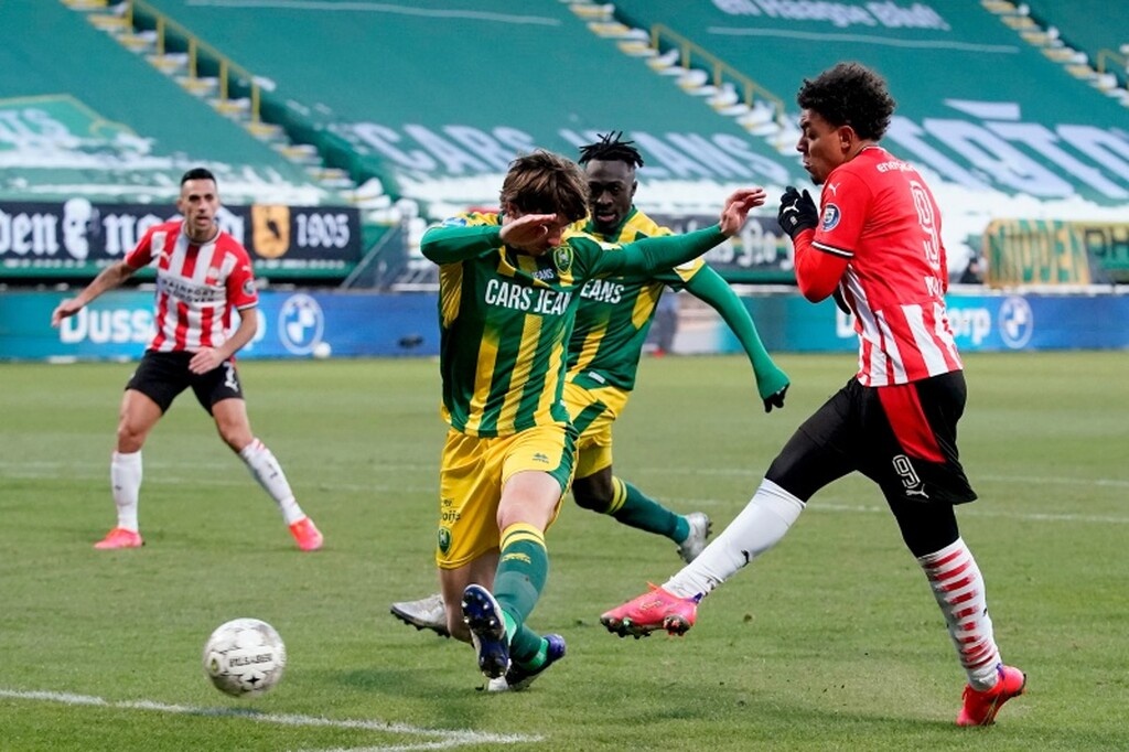 Eredivisie: Πέταξε βαθμούς η Αϊντχόφεν πριν τον Ολυμπιακό! (video+photos)