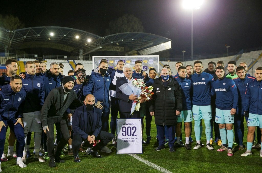 Απόλλων Σμύρνης-Ατρόμητος: Βράβευση στον ρέκορντμαν Παράσχο (photos+video)