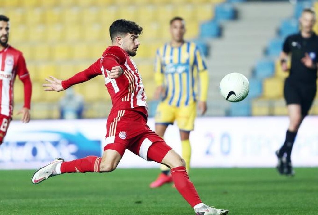 Ολυμπιακός: Έριξε... άγκυρα στον Πειραιά και ο Ανδρούτσος (photos)