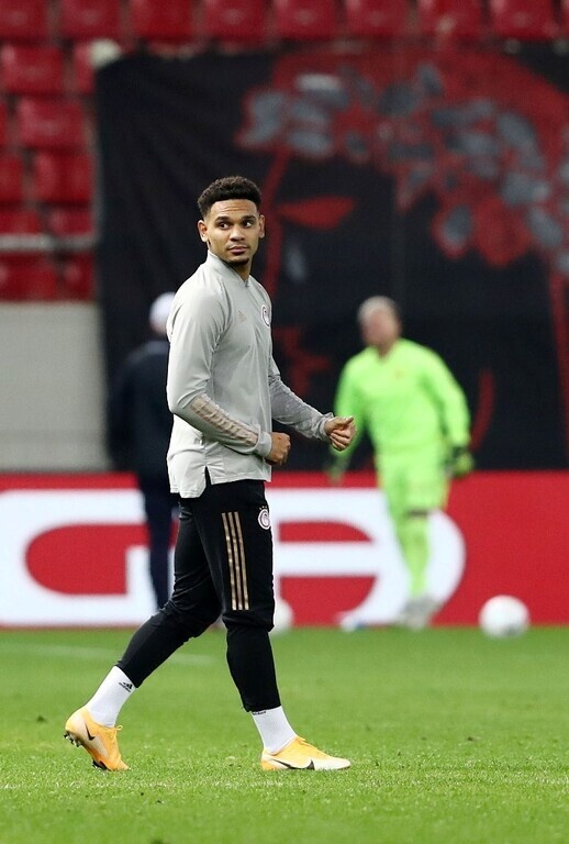 Ολυμπιακός: Το πλάνο του Μαρτίνς για την άμυνα και... οι νέοι (photos)