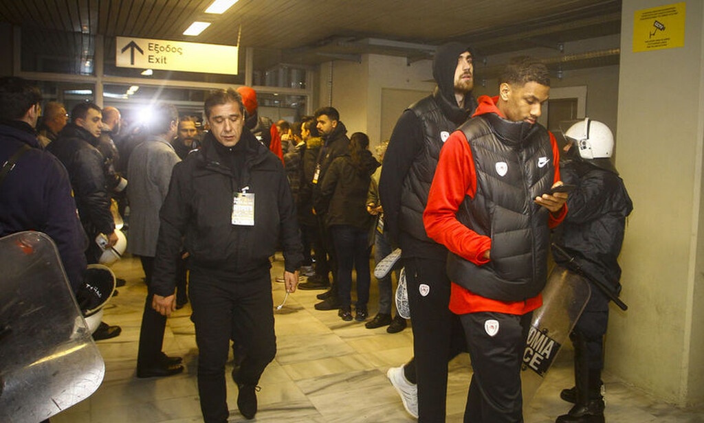 13/02/2019: Το βράδυ που έπεσαν οι «ερυθρόλευκες» μάσκες