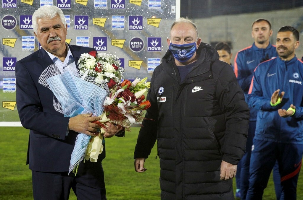 Απόλλων Σμύρνης-Ατρόμητος: Βράβευση στον ρέκορντμαν Παράσχο (photos+video)