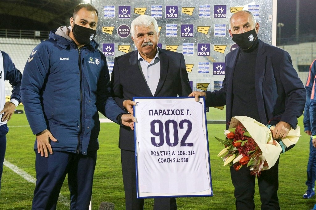 Απόλλων Σμύρνης-Ατρόμητος: Βράβευση στον ρέκορντμαν Παράσχο (photos+video)