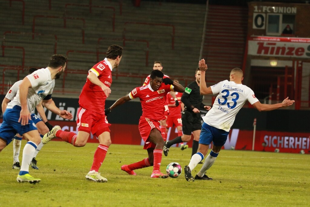 Bundesliga: Φουλ της ισοπαλίας, κόλλησαν στο «Χ» και η Ουνιόν με τη Σάλκε (video+photos)