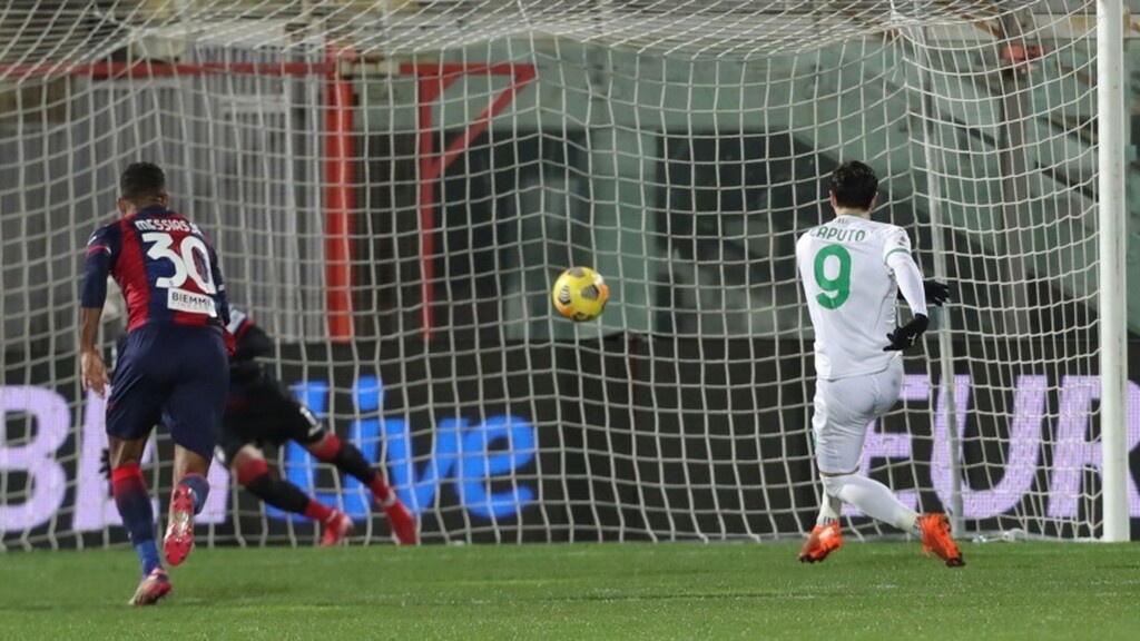 Serie A: Η Σασουόλο «πέρασε» απ’ την έδρα της Κροτόνε! (Photos)