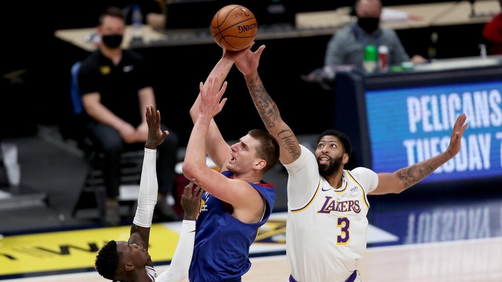 NBA: Ανησυχία για Ντέιβις - Έντονοι πόνοι στον αχίλλειο (photos+video)