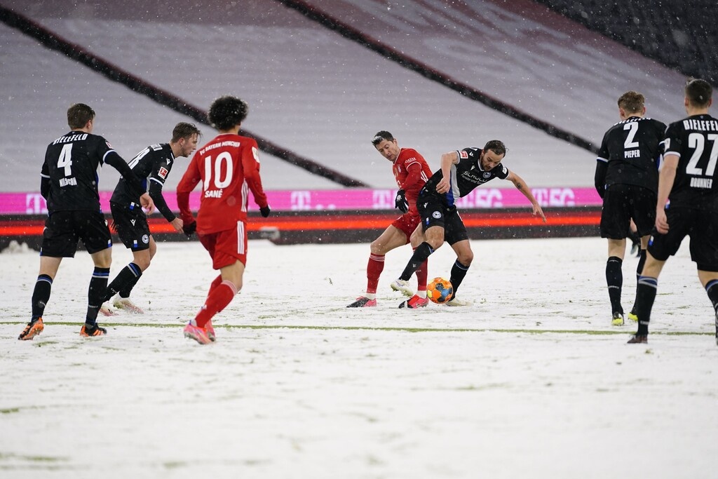 Bundesliga: Η Μπάγερν προσγειώθηκε απότομα και πήρε τον βαθμό σε ματς θρίλερ! (video+photos)