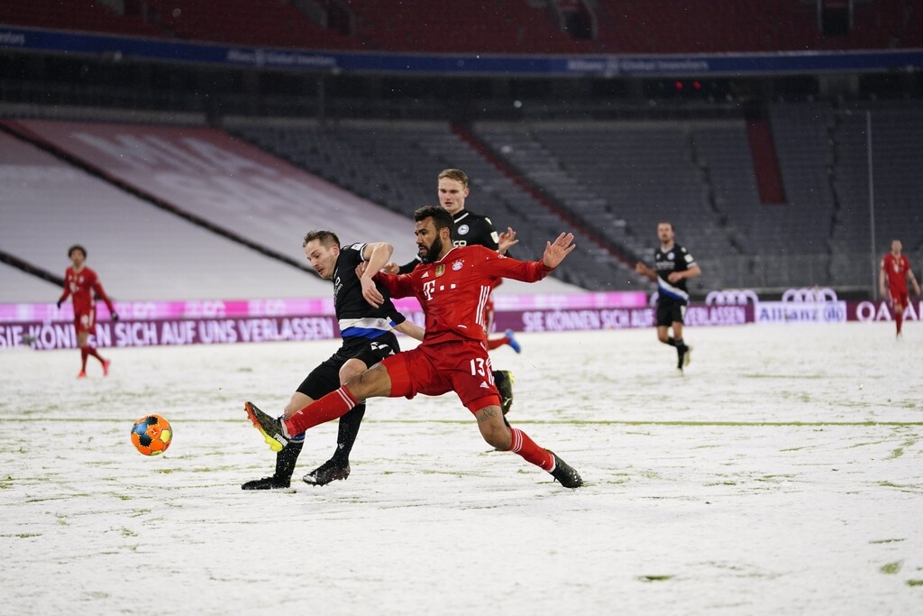 Bundesliga: Η Μπάγερν προσγειώθηκε απότομα και πήρε τον βαθμό σε ματς θρίλερ! (video+photos)