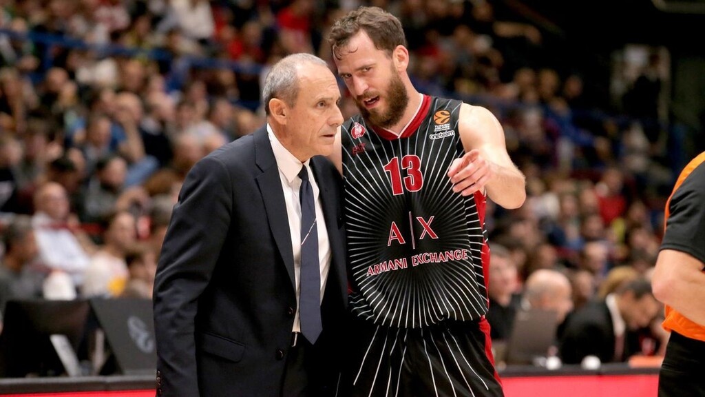 Αρμάνι Μιλάνο: Η κίνηση του Μεσίνα για τον Τζέιμς και η... αποθέωση