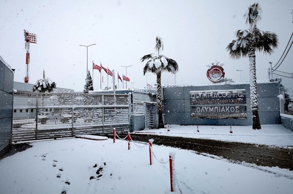 Ολυμπιακός: Η εσωτερική προπόνηση, ο χιονοπόλεμος και τα δεδομένα για Εμβιλά (photos+video)