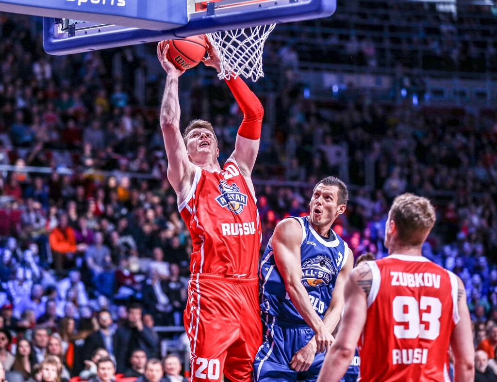 Χίμκι: Περιμένει την απάντηση του Βοροντσέβιτς (photos)